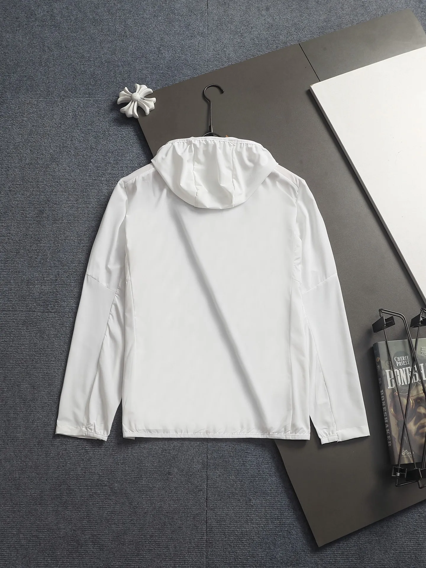 Arcteryx ARC'TERYX ， + ， ！ ✅ • Classic Black： ， ， • ： ， ， • ： ， ， • ： ， ， ✅ • ， • Breathable， ， • + ， • ： Logo ✅ Versatile 、 、leggings ！ 、 、 、 ， N ！ / / ！ ：Black White Blue Gray Size：XS S M L